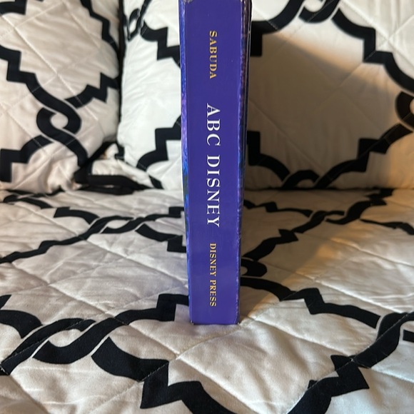 Robert Sabuda ABC Disney An Alaphabet Pop-Up Book - Picture 3 of 10